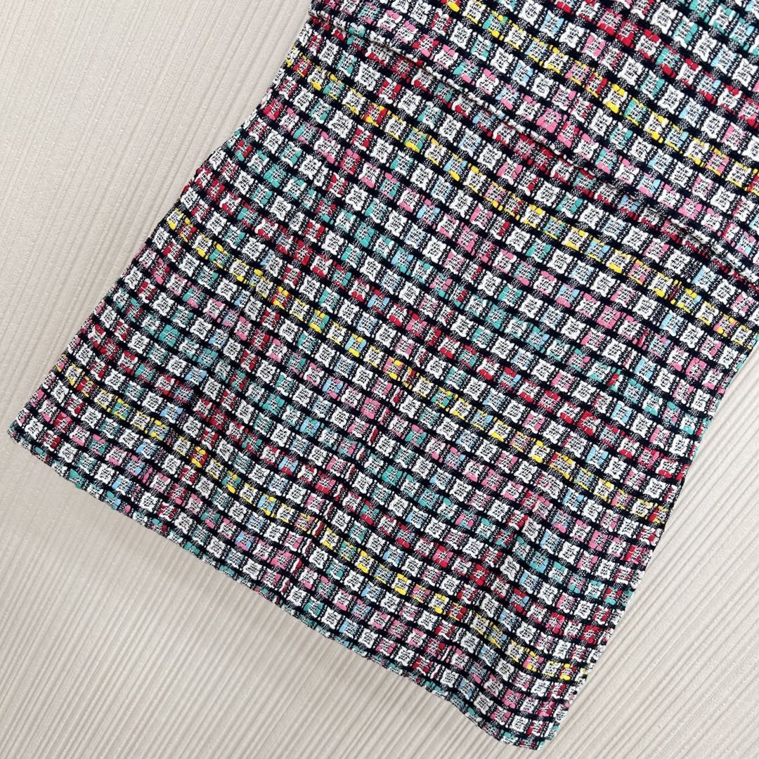 25C カラフルでノスタルジック♪シャネル　ワンピース