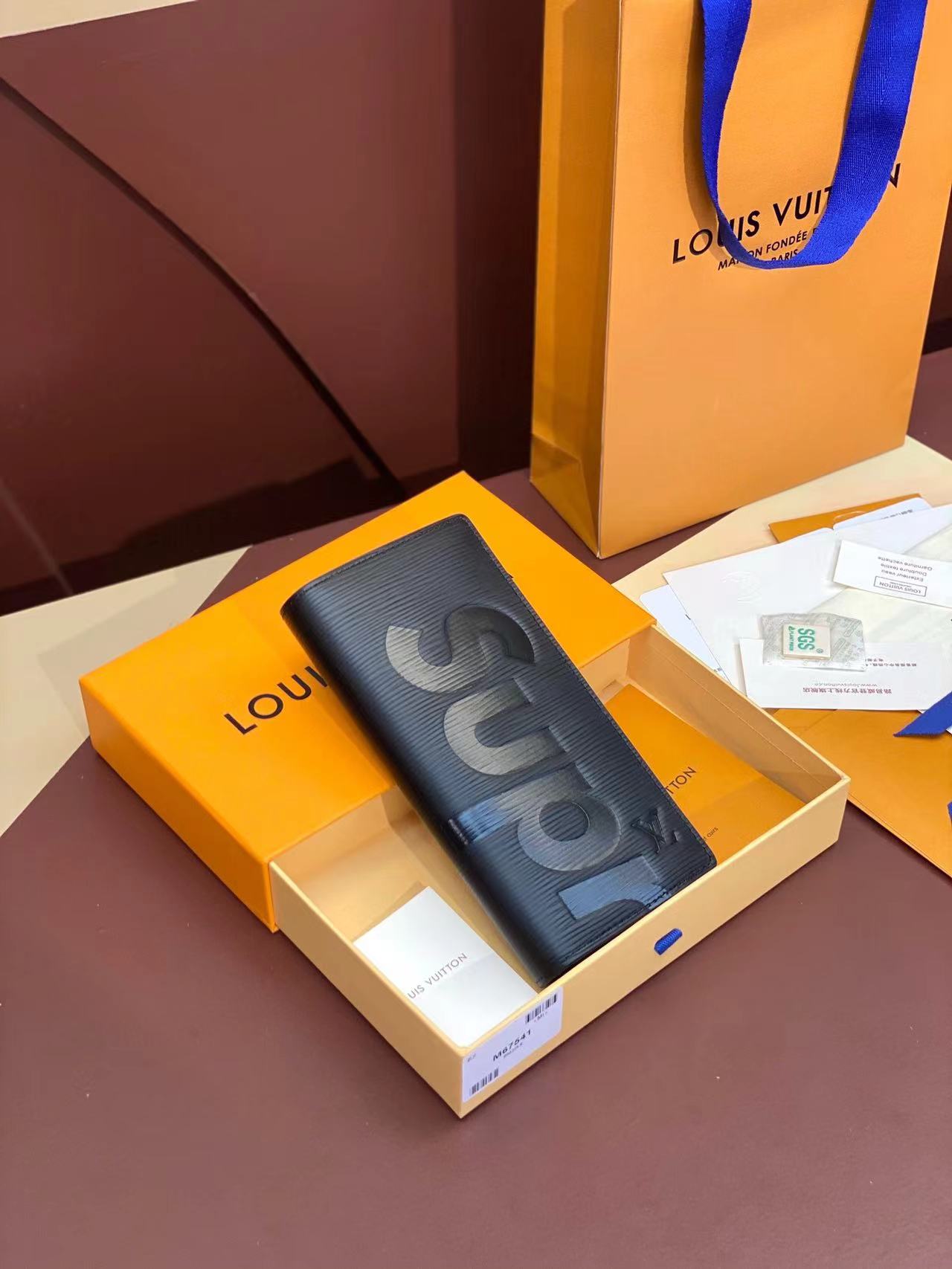 ルイヴィトン Louis Vuitton 財布