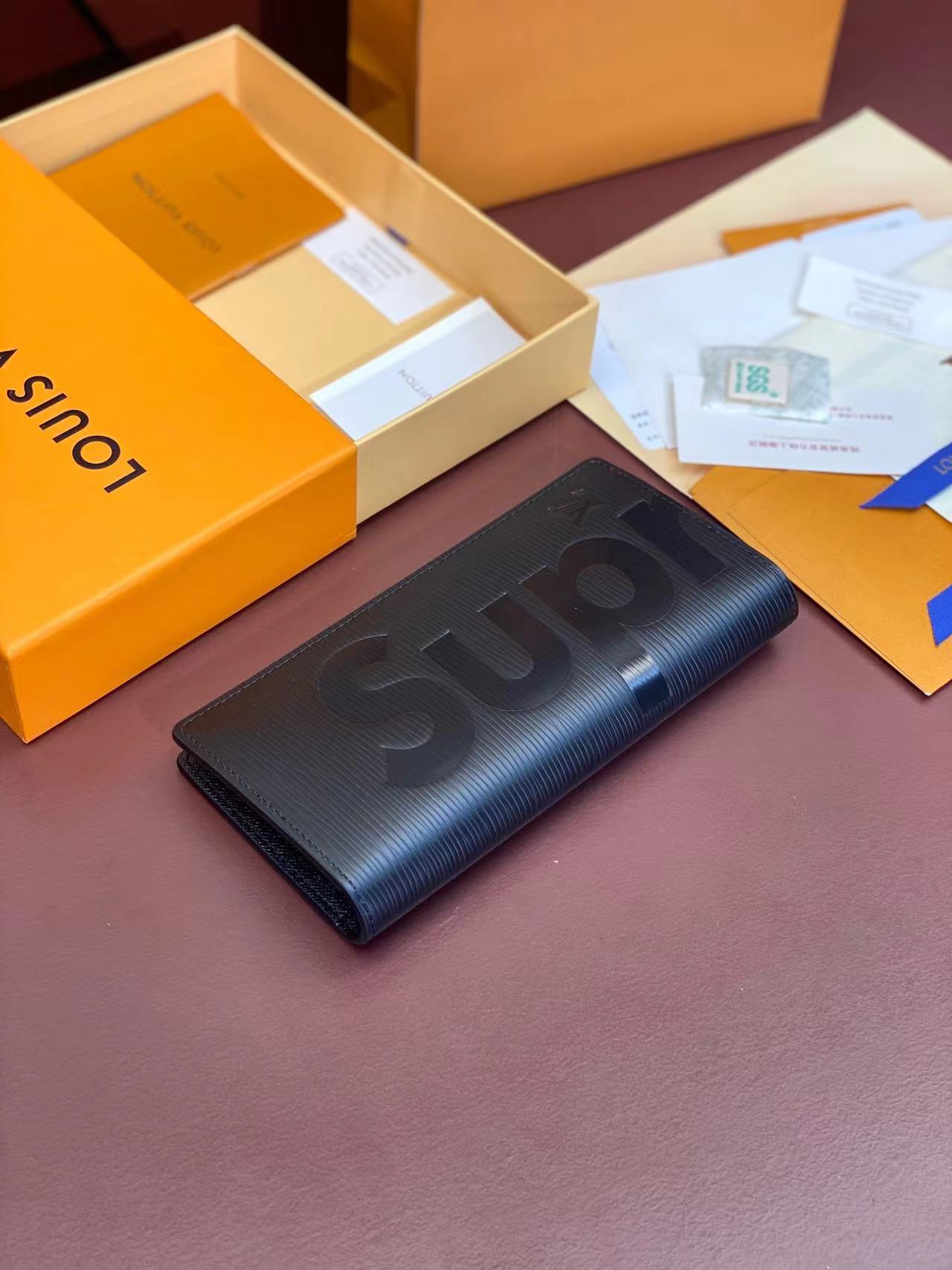 ルイヴィトン Louis Vuitton 財布