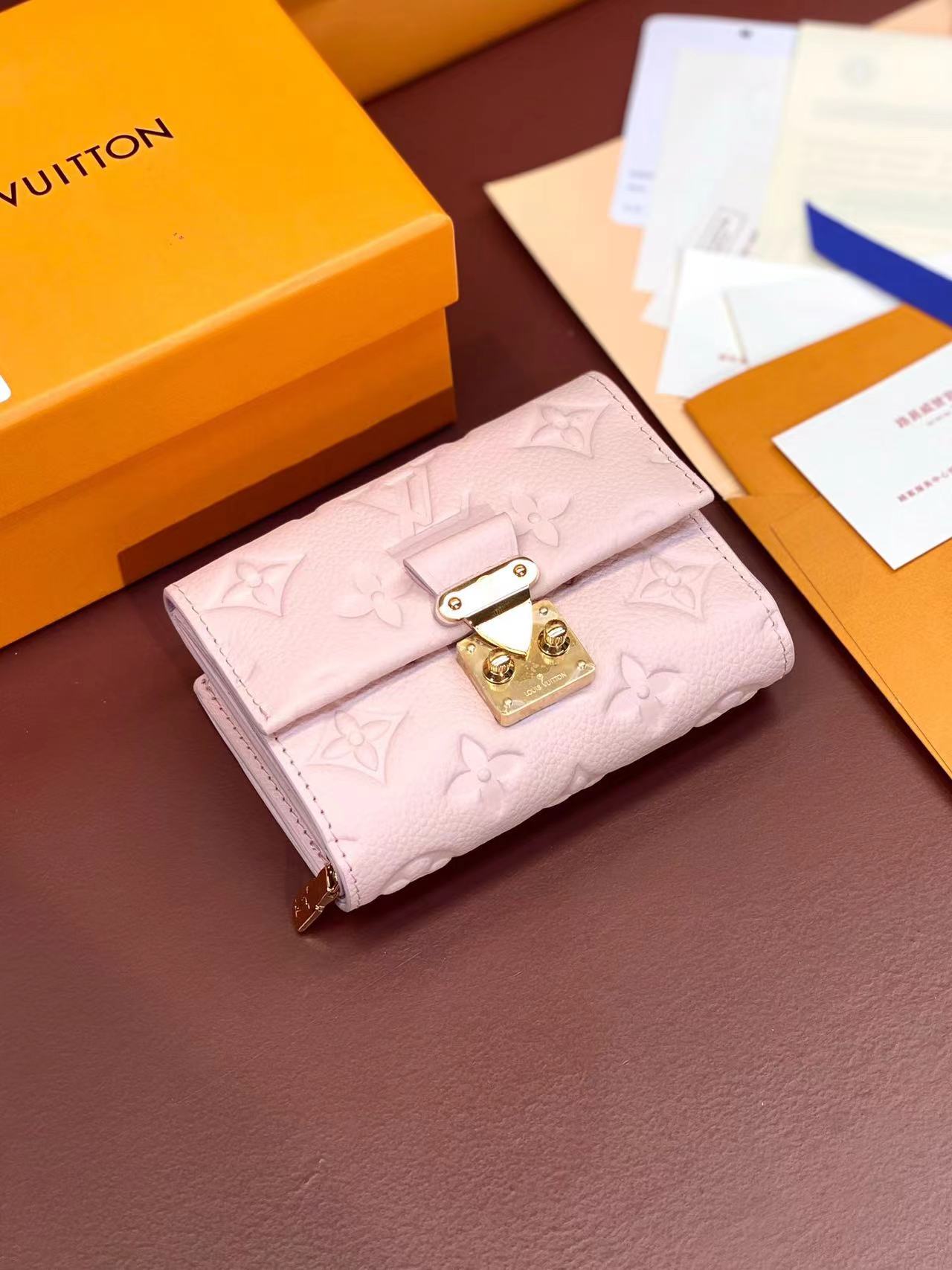 ルイヴィトン Louis Vuitton 財布