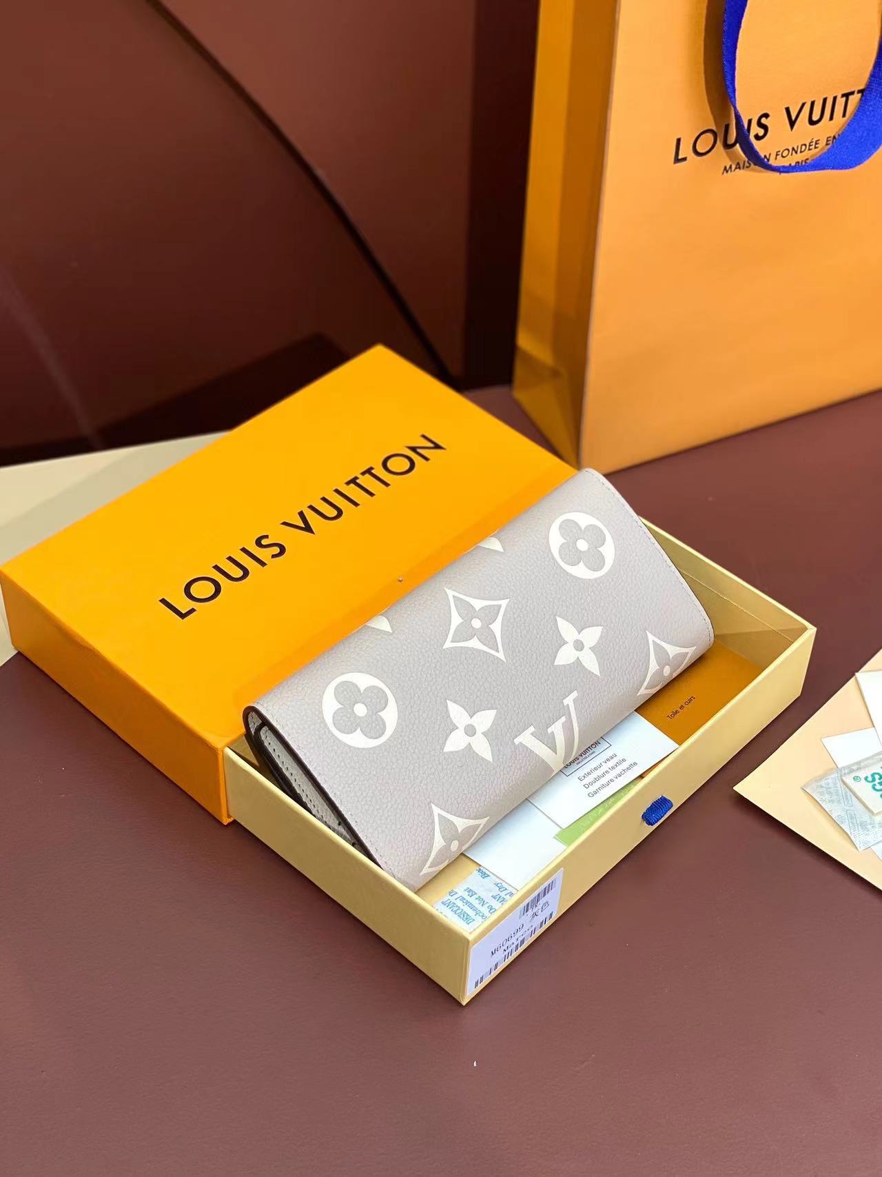 ルイヴィトン Louis Vuitton 財布