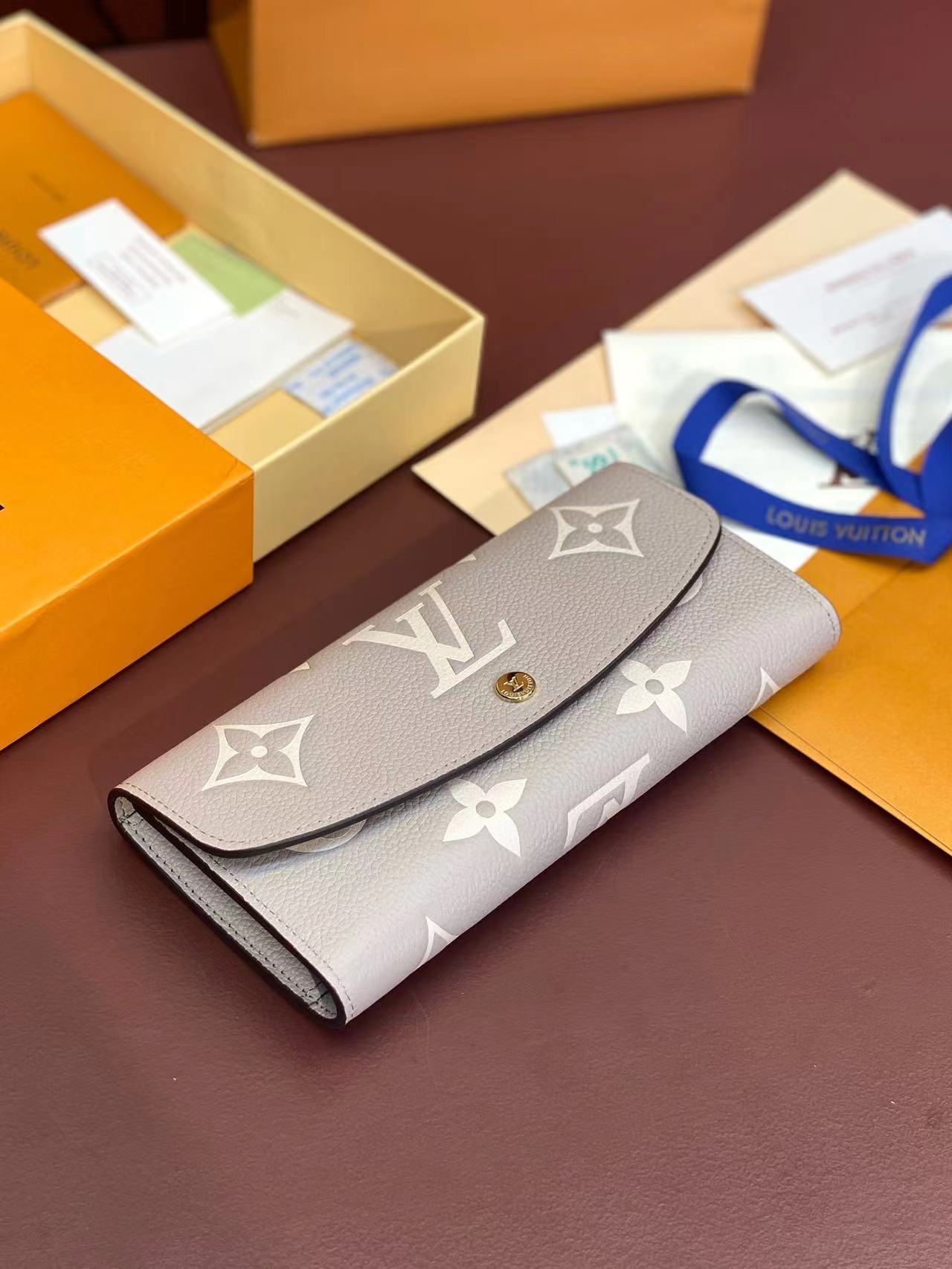 ルイヴィトン Louis Vuitton 財布