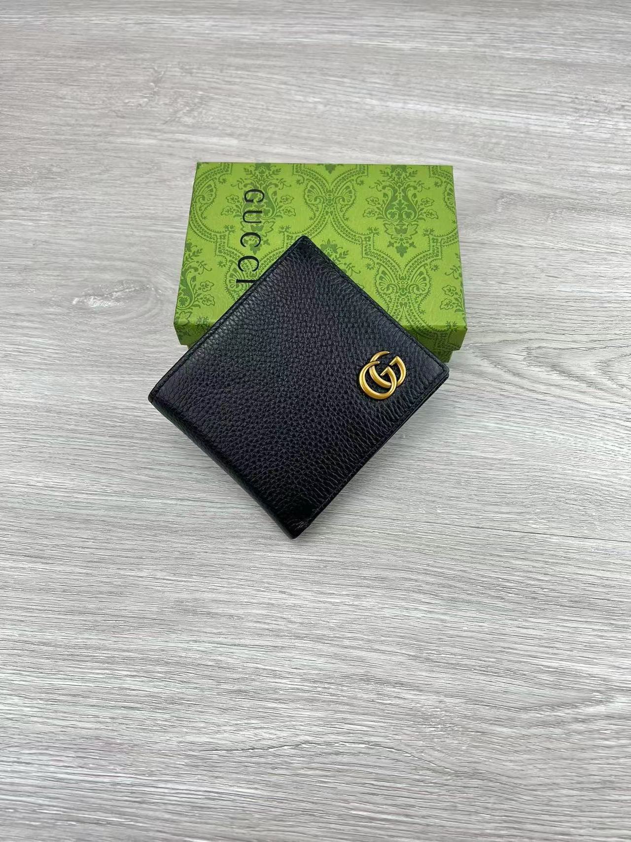 GUCCI グッチ 財布
