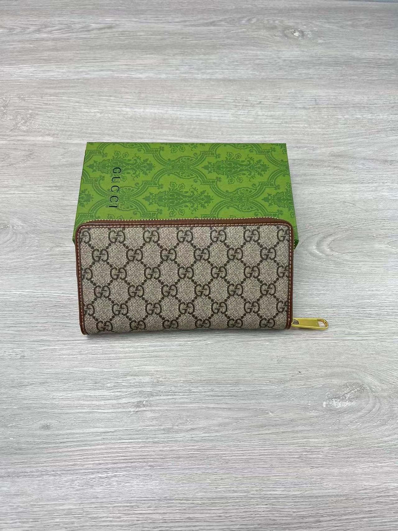 GUCCI グッチ 財布