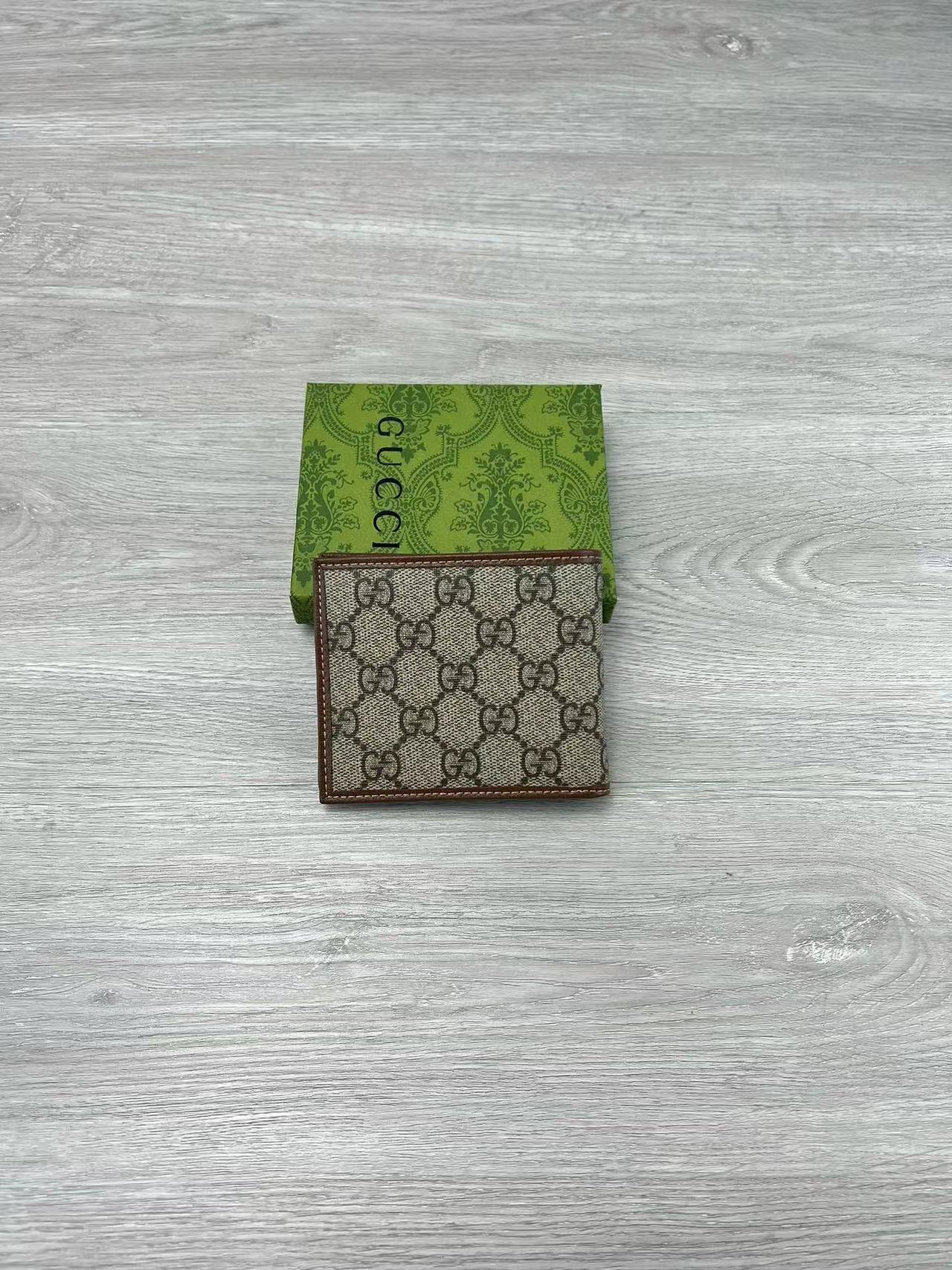 GUCCI グッチ 財布