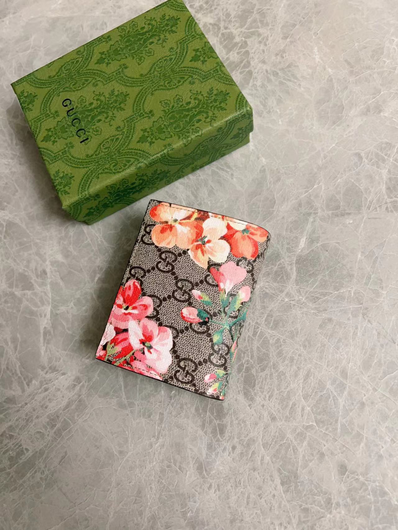 GUCCI グッチ 財布