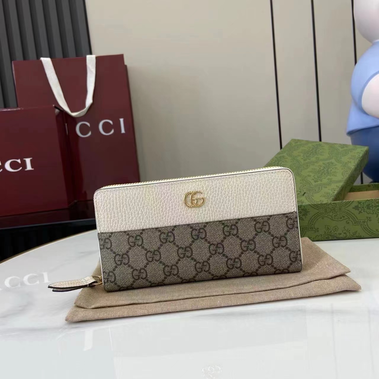 GUCCI グッチ 財布