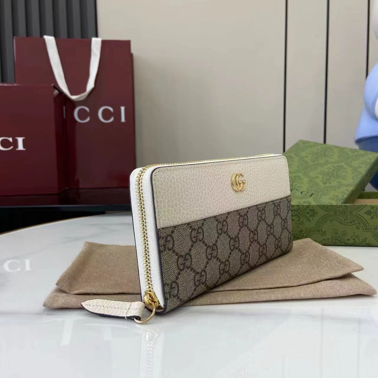 GUCCI グッチ 財布