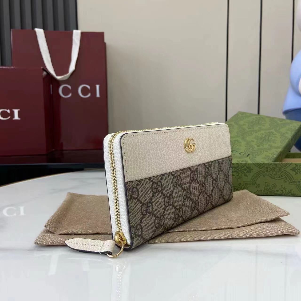 GUCCI グッチ 財布