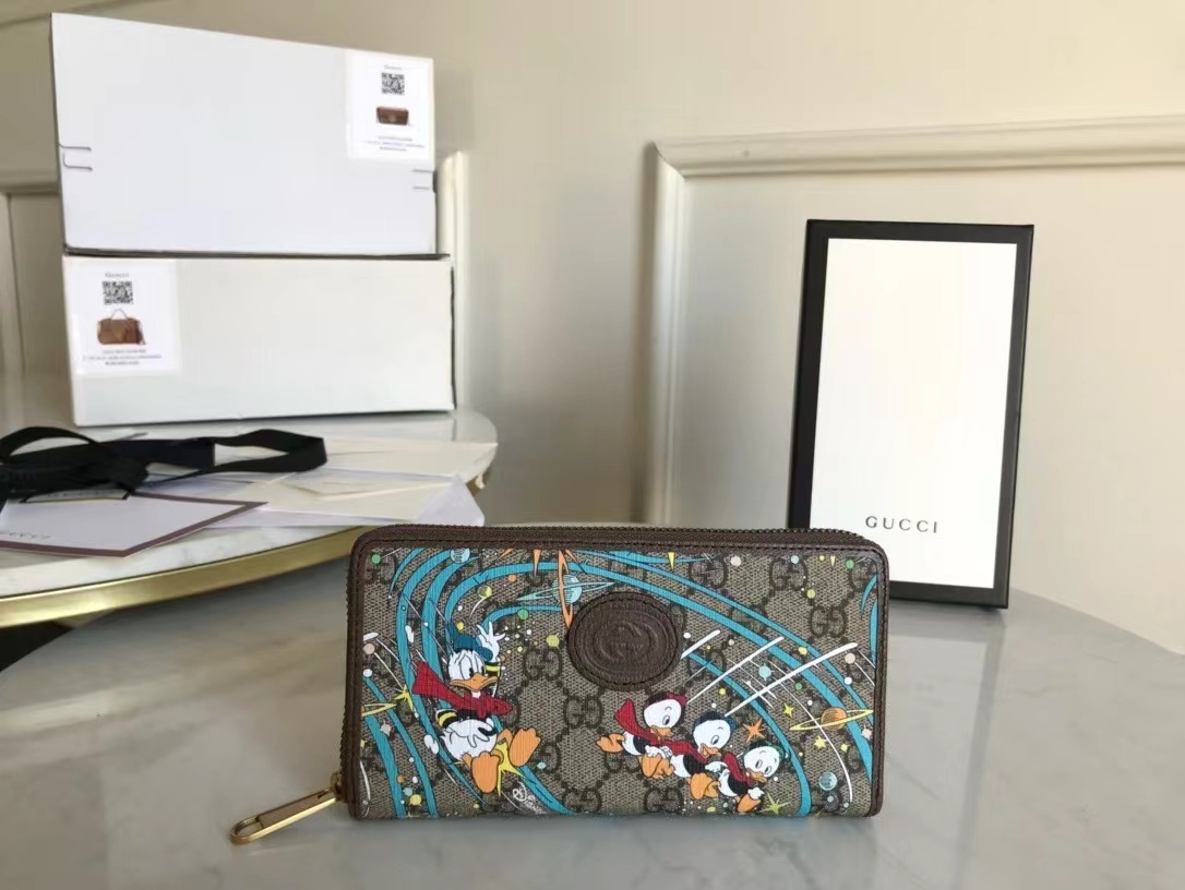 GUCCI グッチ 財布