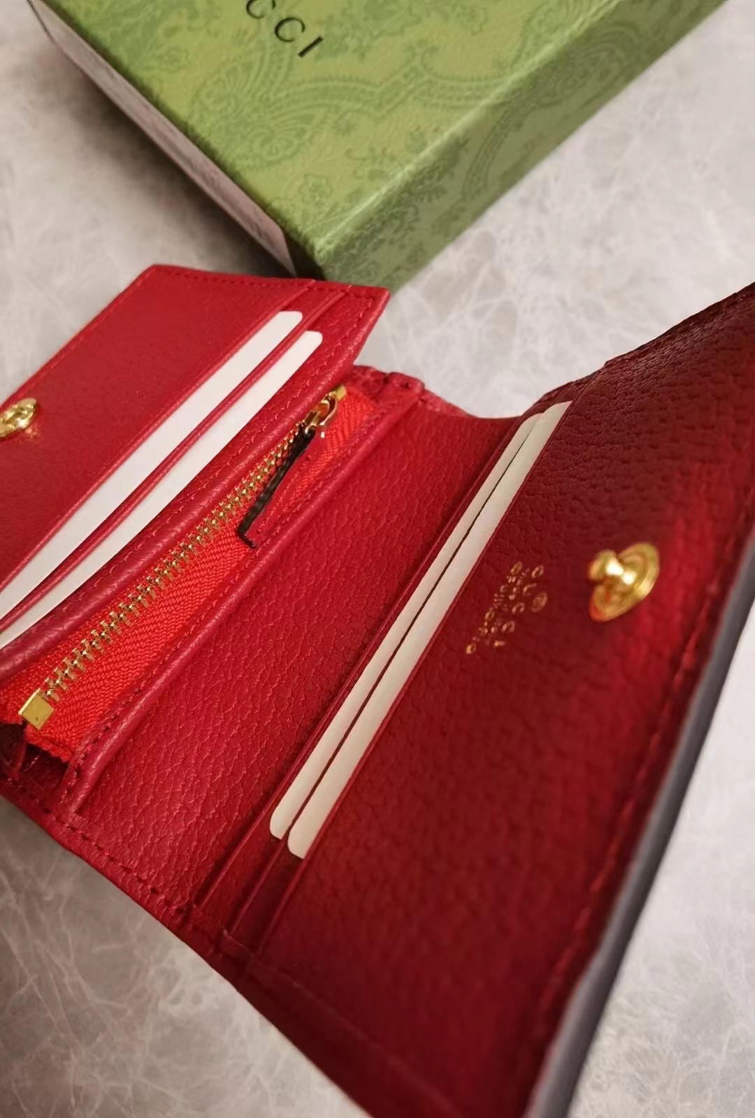 GUCCI グッチ 財布