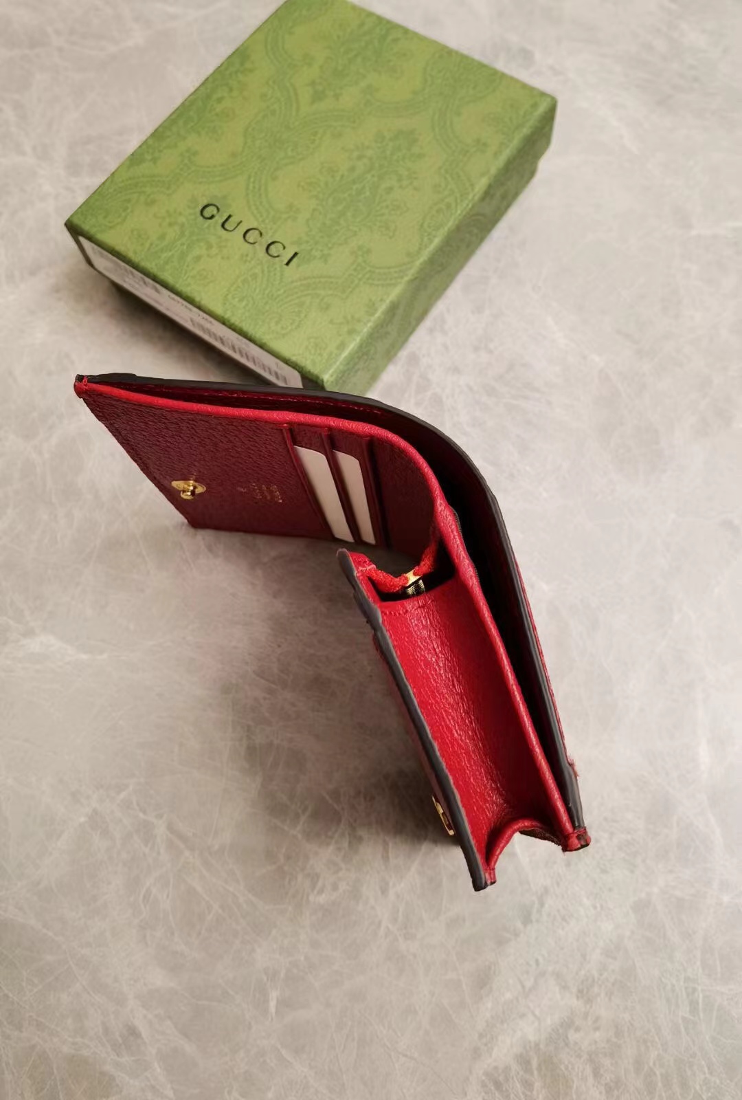 GUCCI グッチ 財布