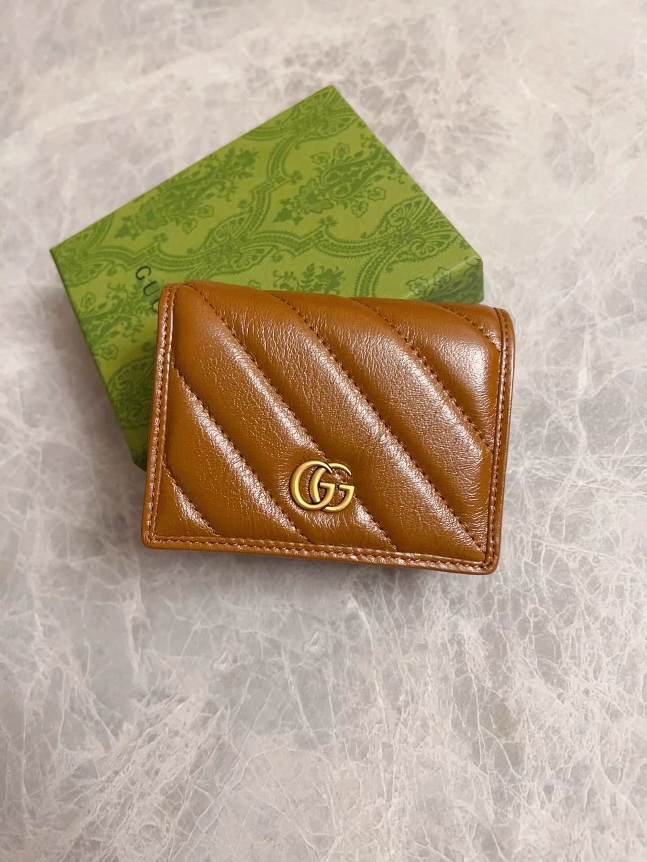GUCCI グッチ 財布
