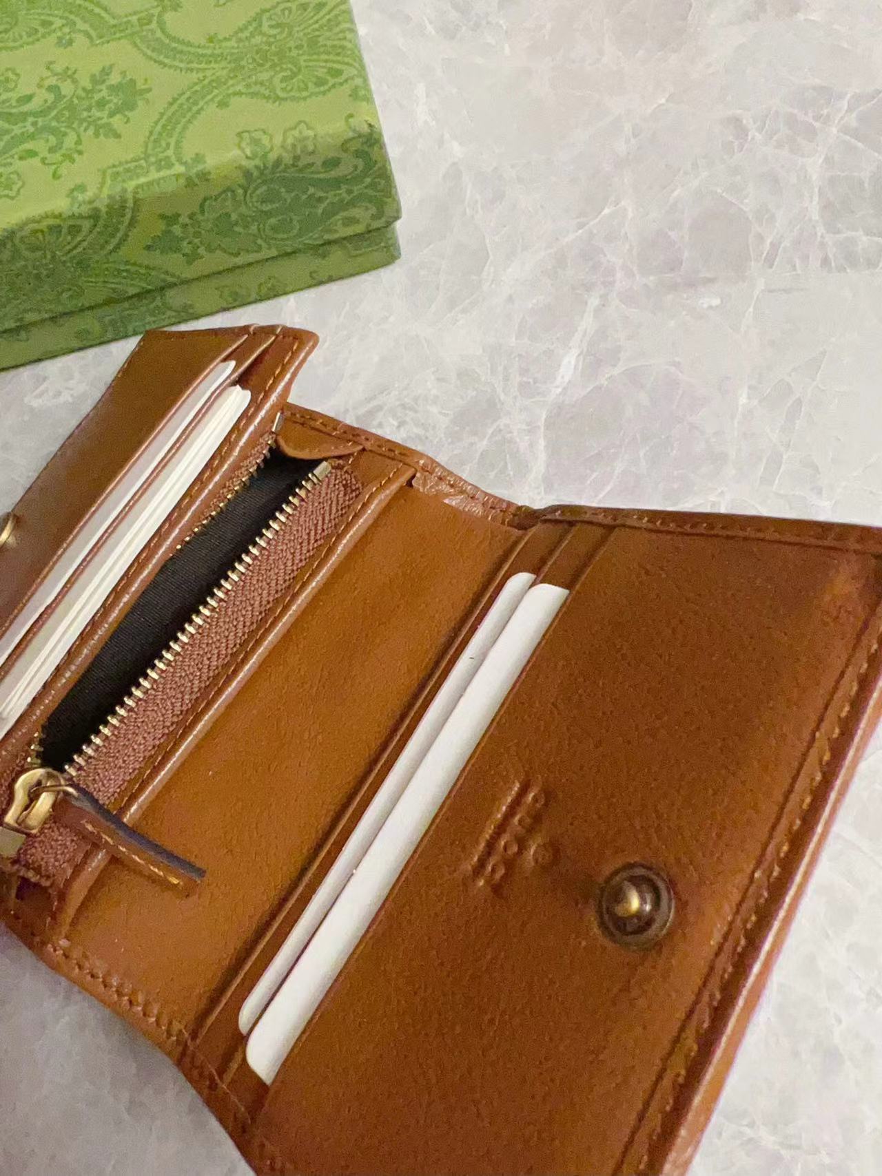 GUCCI グッチ 財布