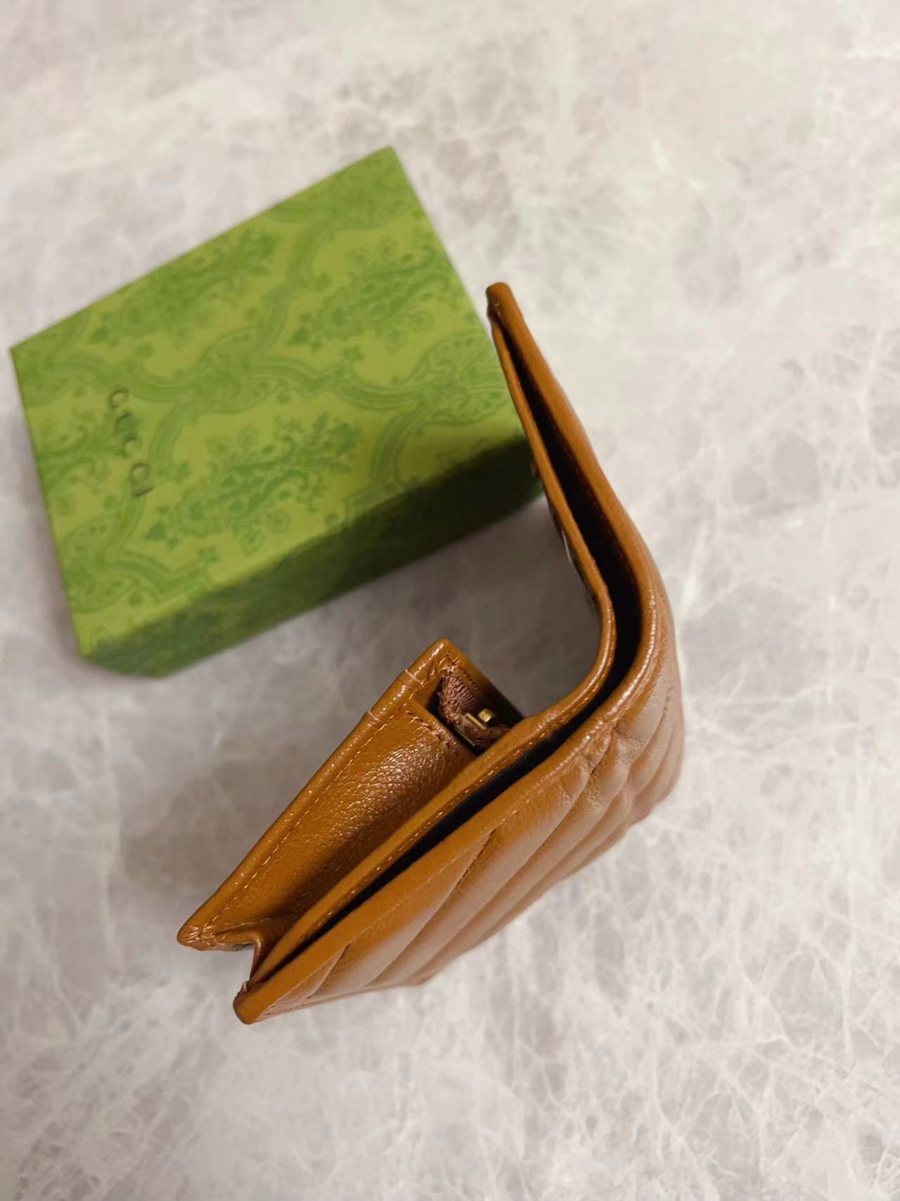 GUCCI グッチ 財布