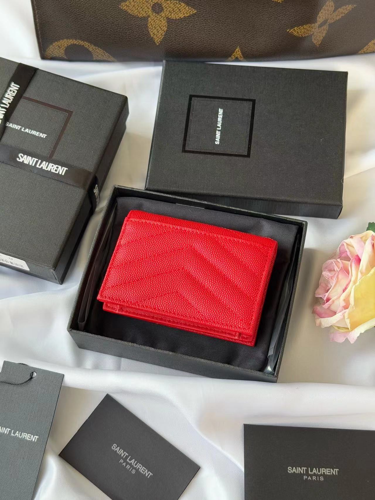 SAINT LAURENT イヴ·サンローラン  財布