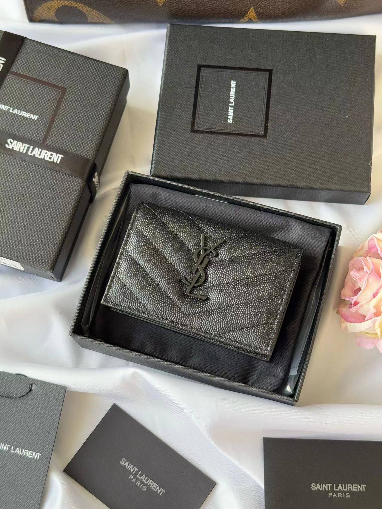 SAINT LAURENT イヴ·サンローラン  財布