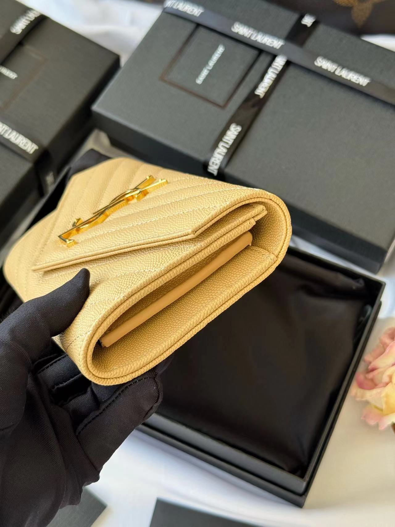 SAINT LAURENT イヴ·サンローラン  財布