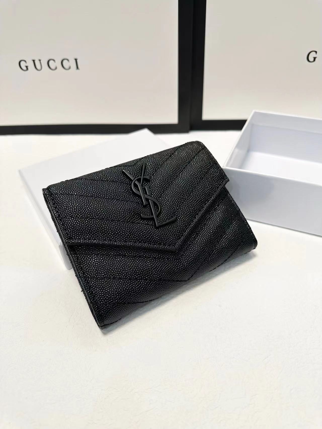 SAINT LAURENT イヴ·サンローラン  財布