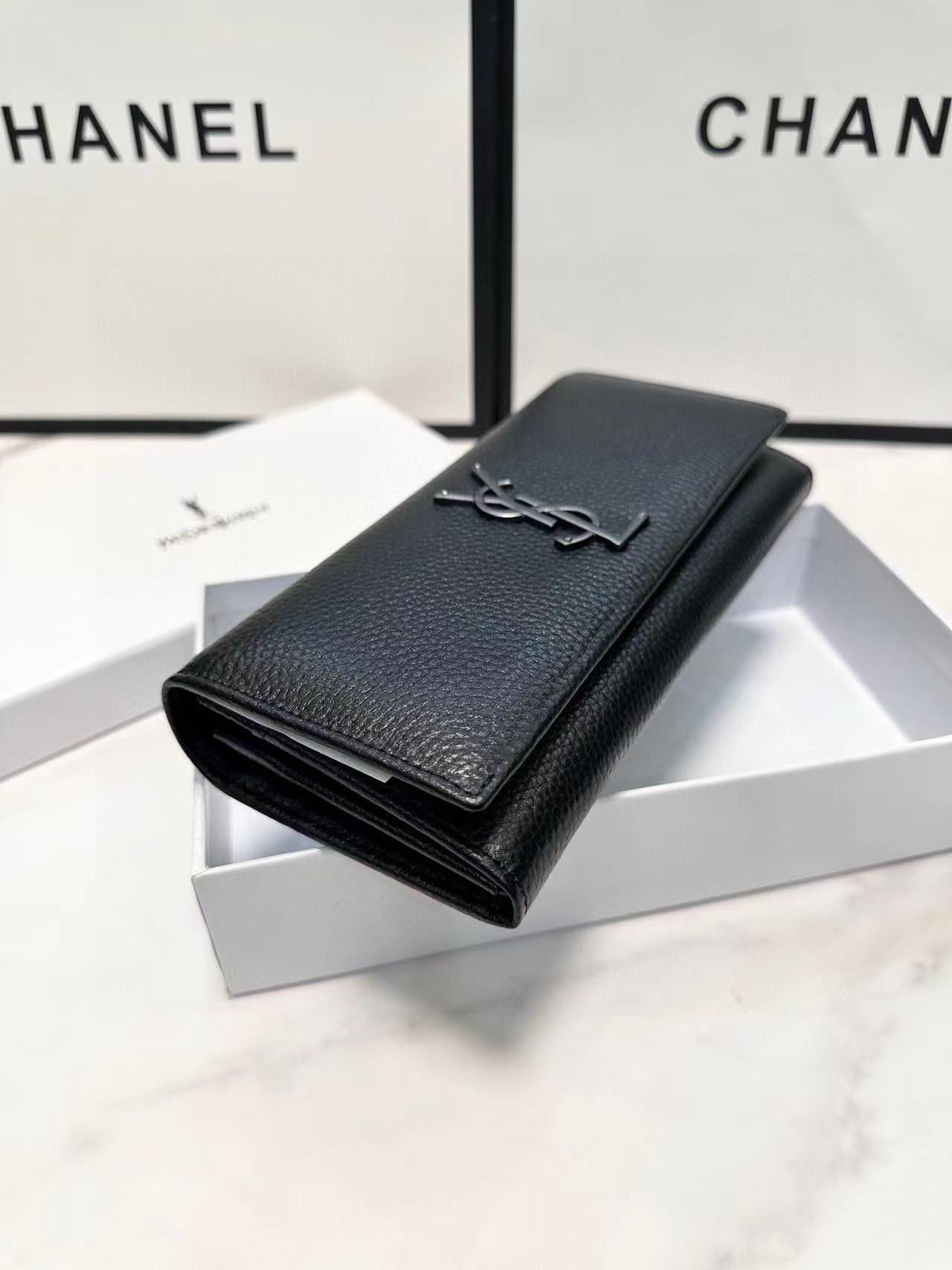 SAINT LAURENT イヴ·サンローラン  財布