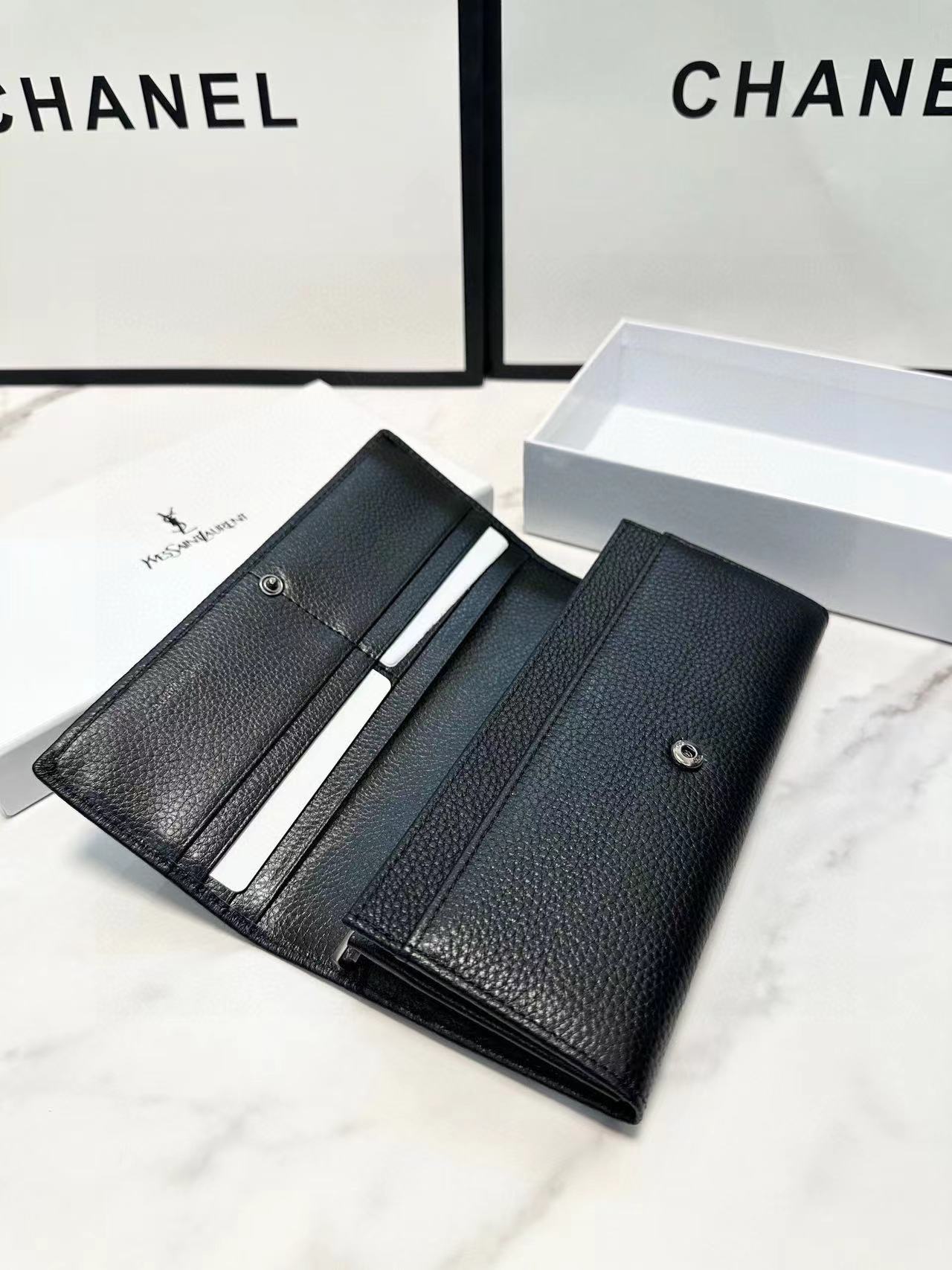 SAINT LAURENT イヴ·サンローラン  財布