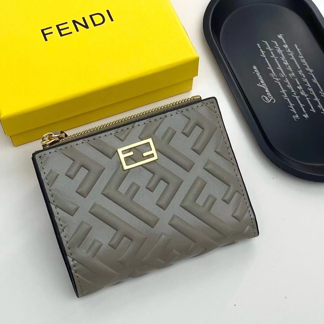 Fendi フェンディ  財布