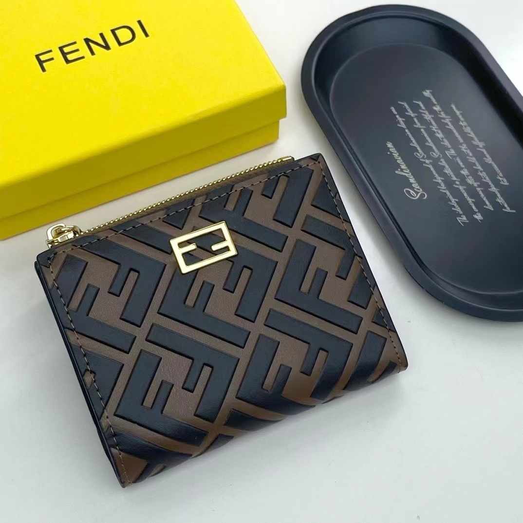 Fendi フェンディ  財布