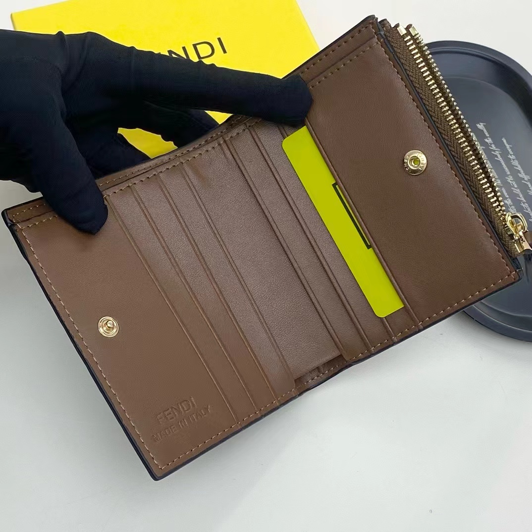 Fendi フェンディ  財布