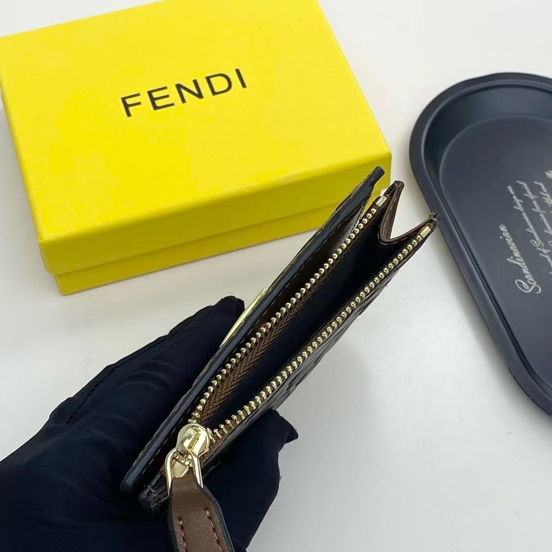 Fendi フェンディ  財布