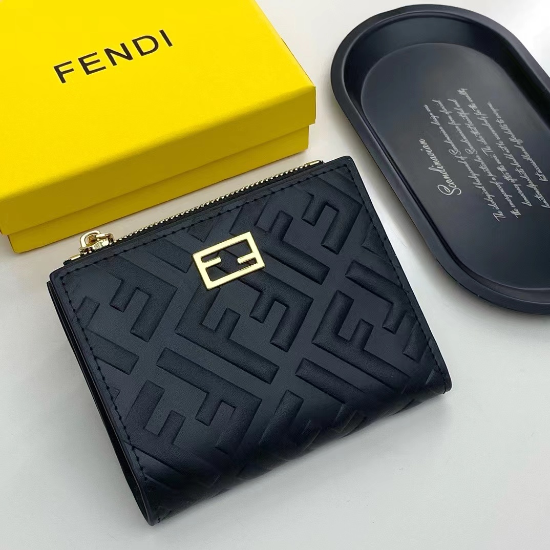Fendi フェンディ  財布