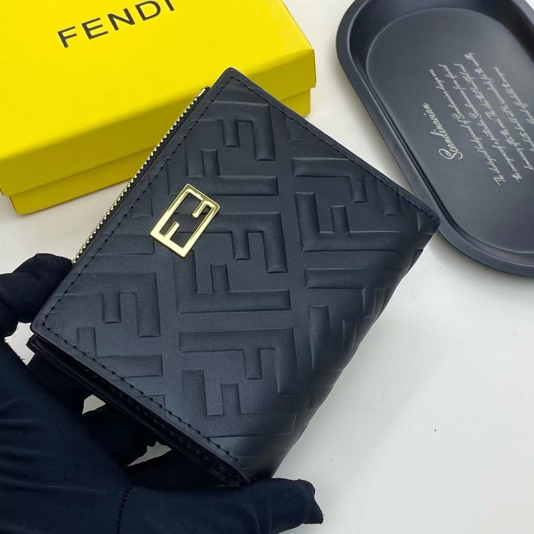 Fendi フェンディ  財布