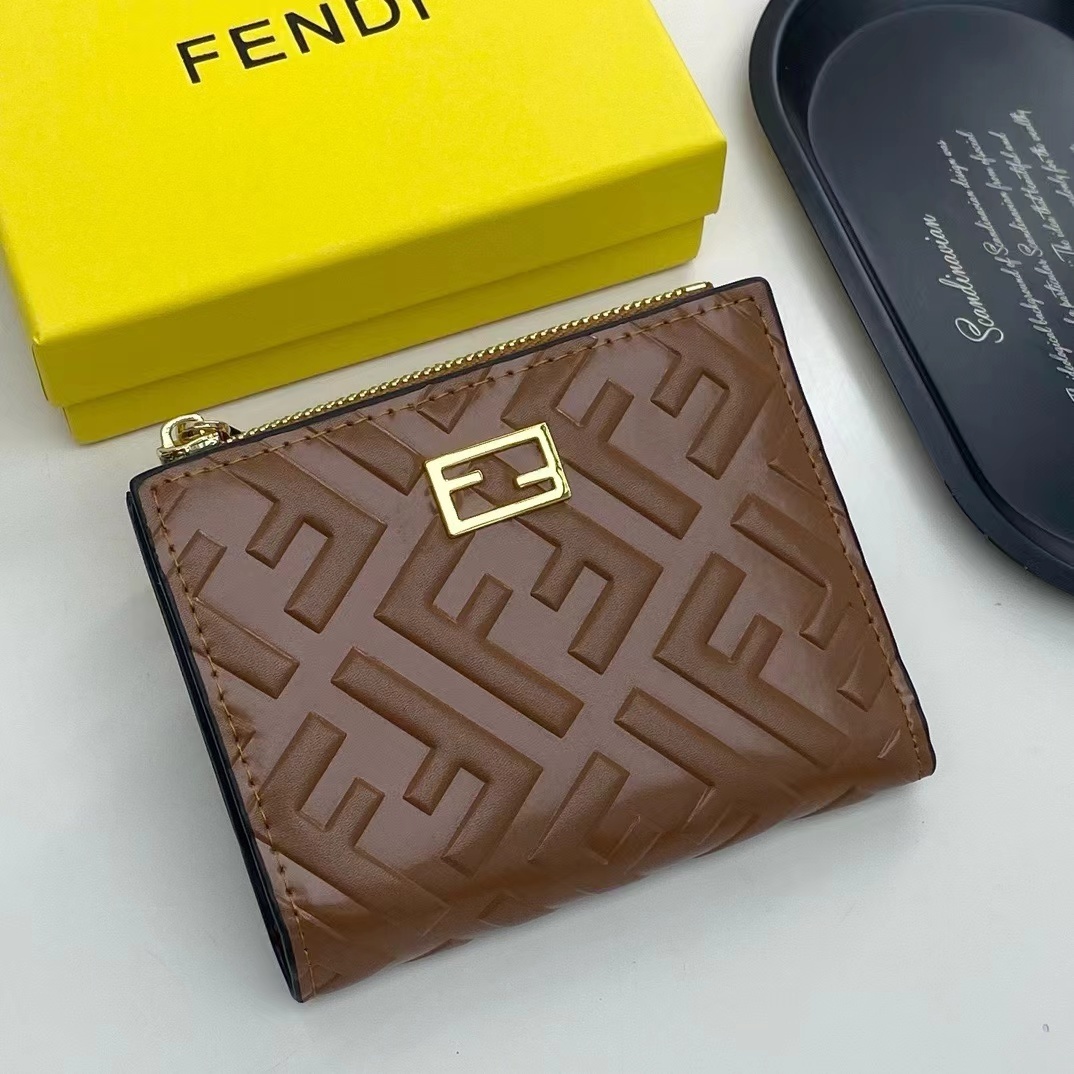 Fendi フェンディ  財布