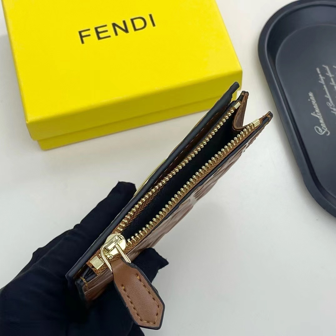 Fendi フェンディ  財布