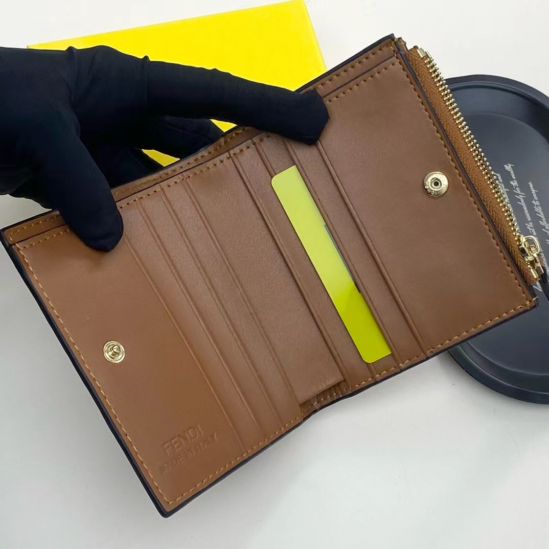 Fendi フェンディ  財布