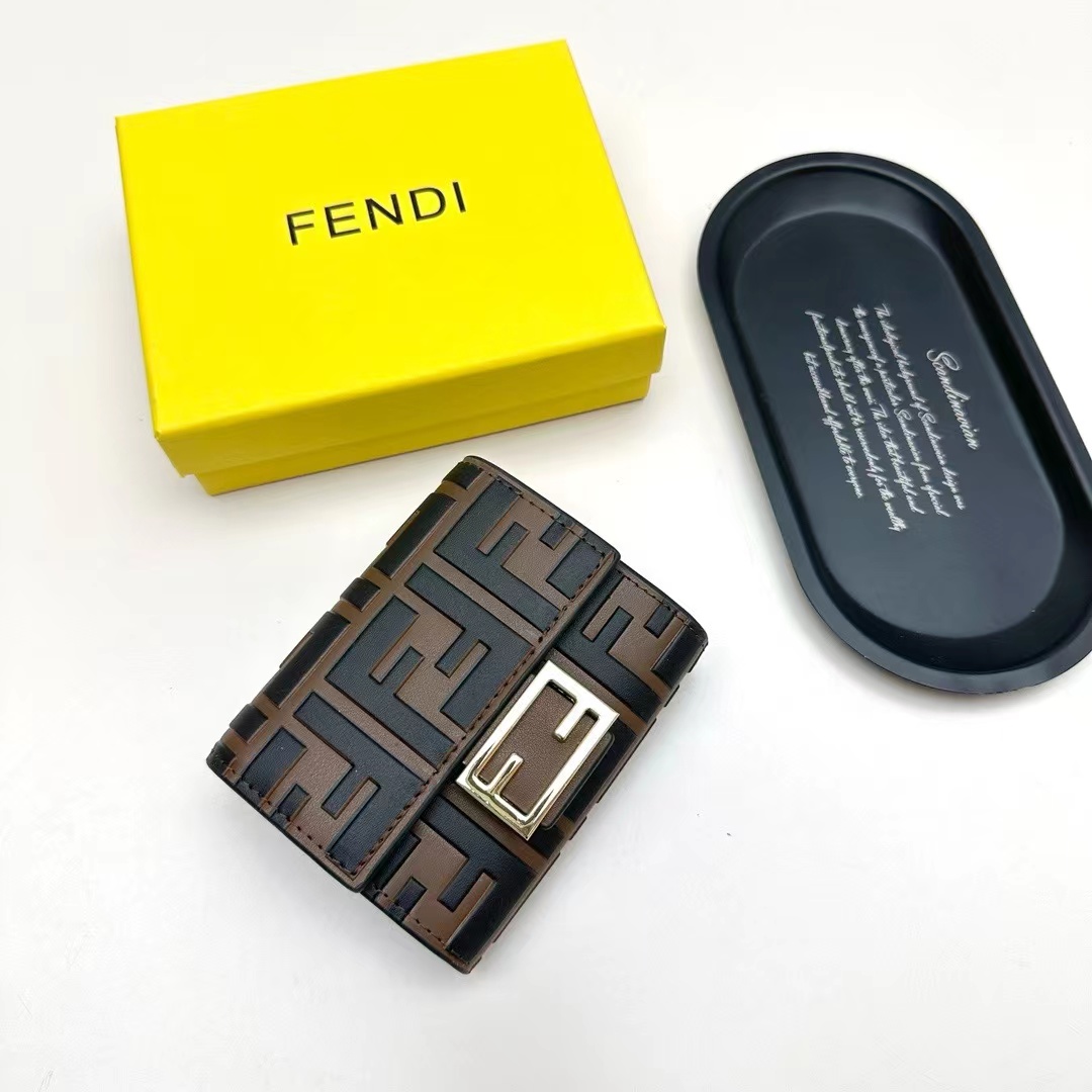 Fendi フェンディ  財布