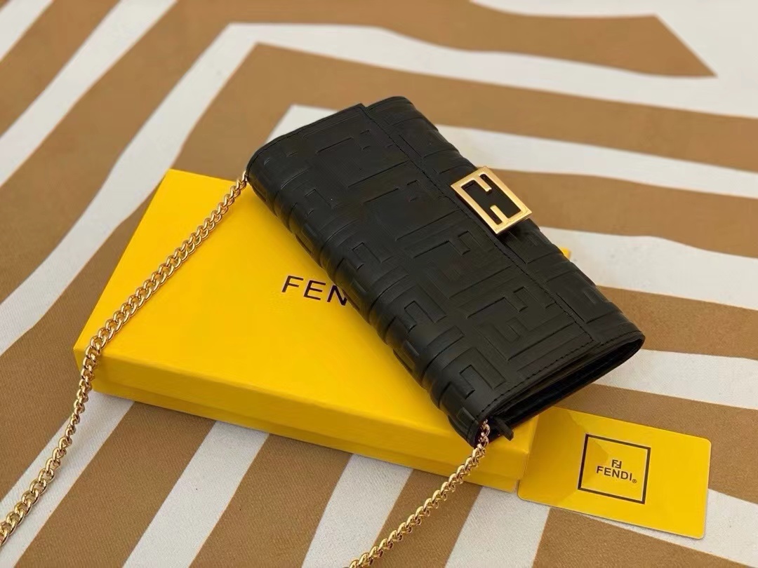 Fendi フェンディ  財布