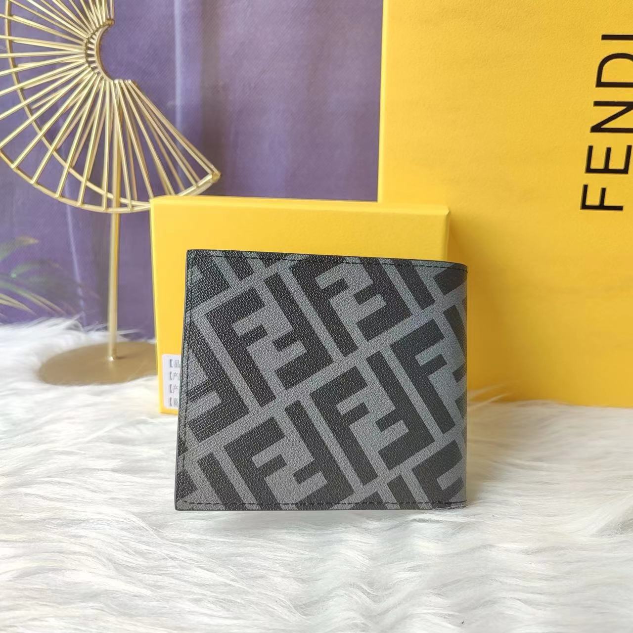 Fendi フェンディ  財布