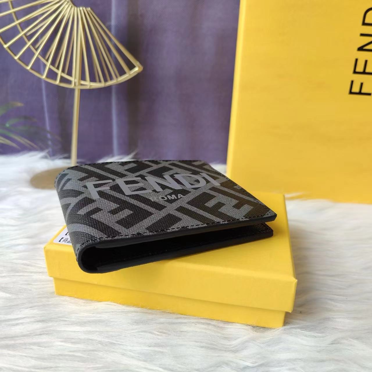 Fendi フェンディ  財布
