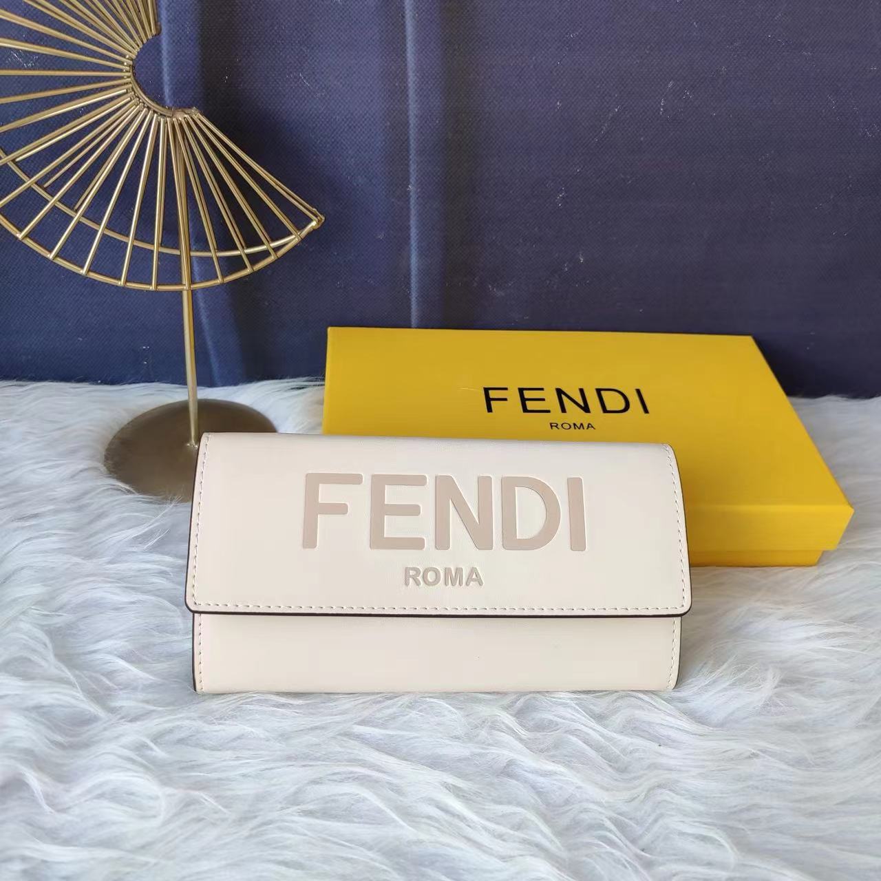 Fendi フェンディ  財布