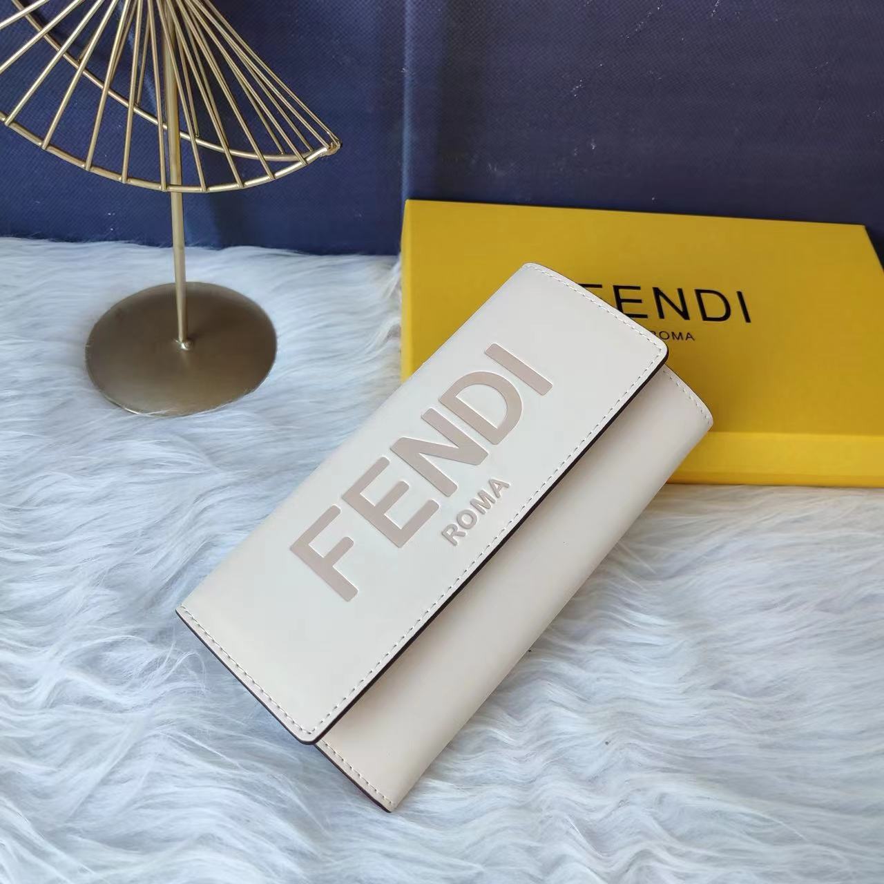 Fendi フェンディ  財布