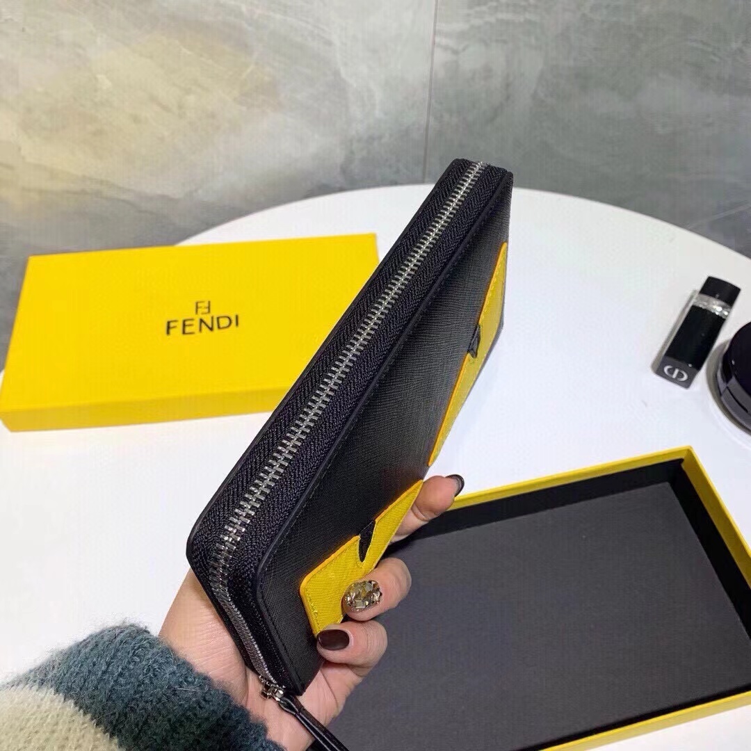 Fendi フェンディ  財布