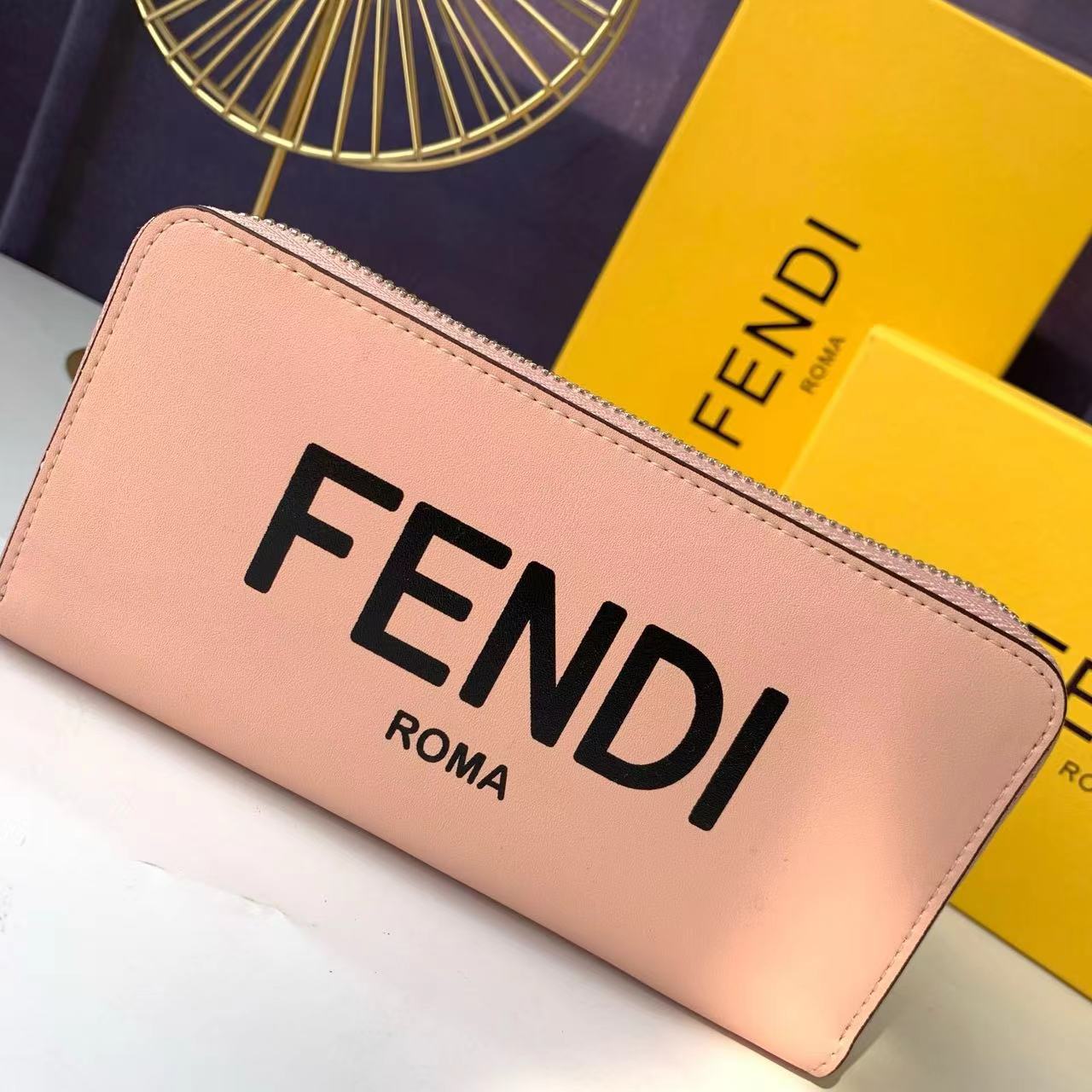 Fendi フェンディ  財布