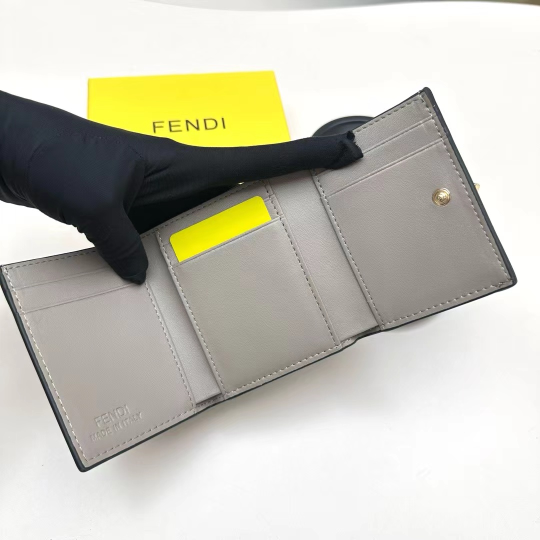 Fendi フェンディ  財布