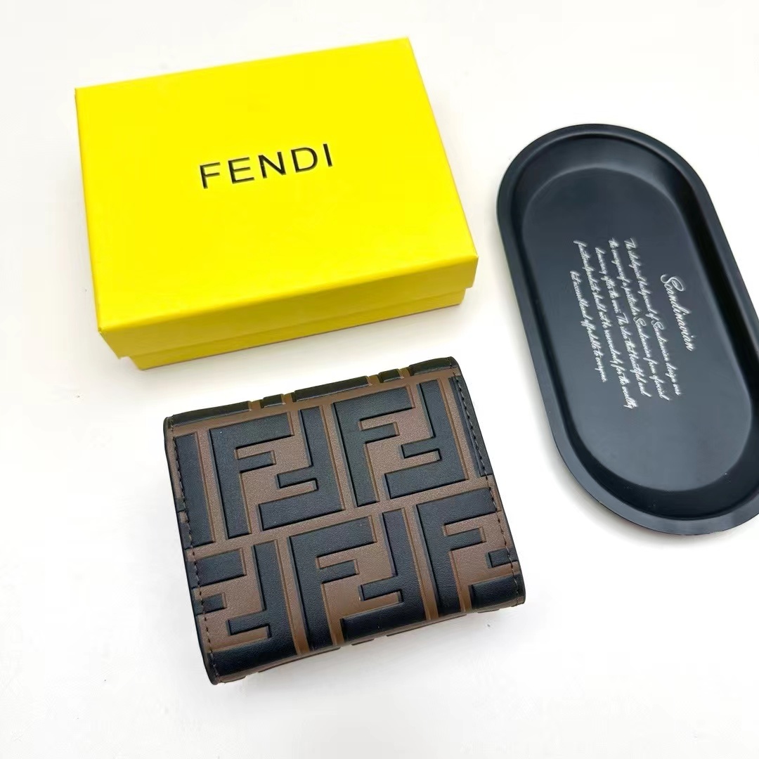 Fendi フェンディ  財布