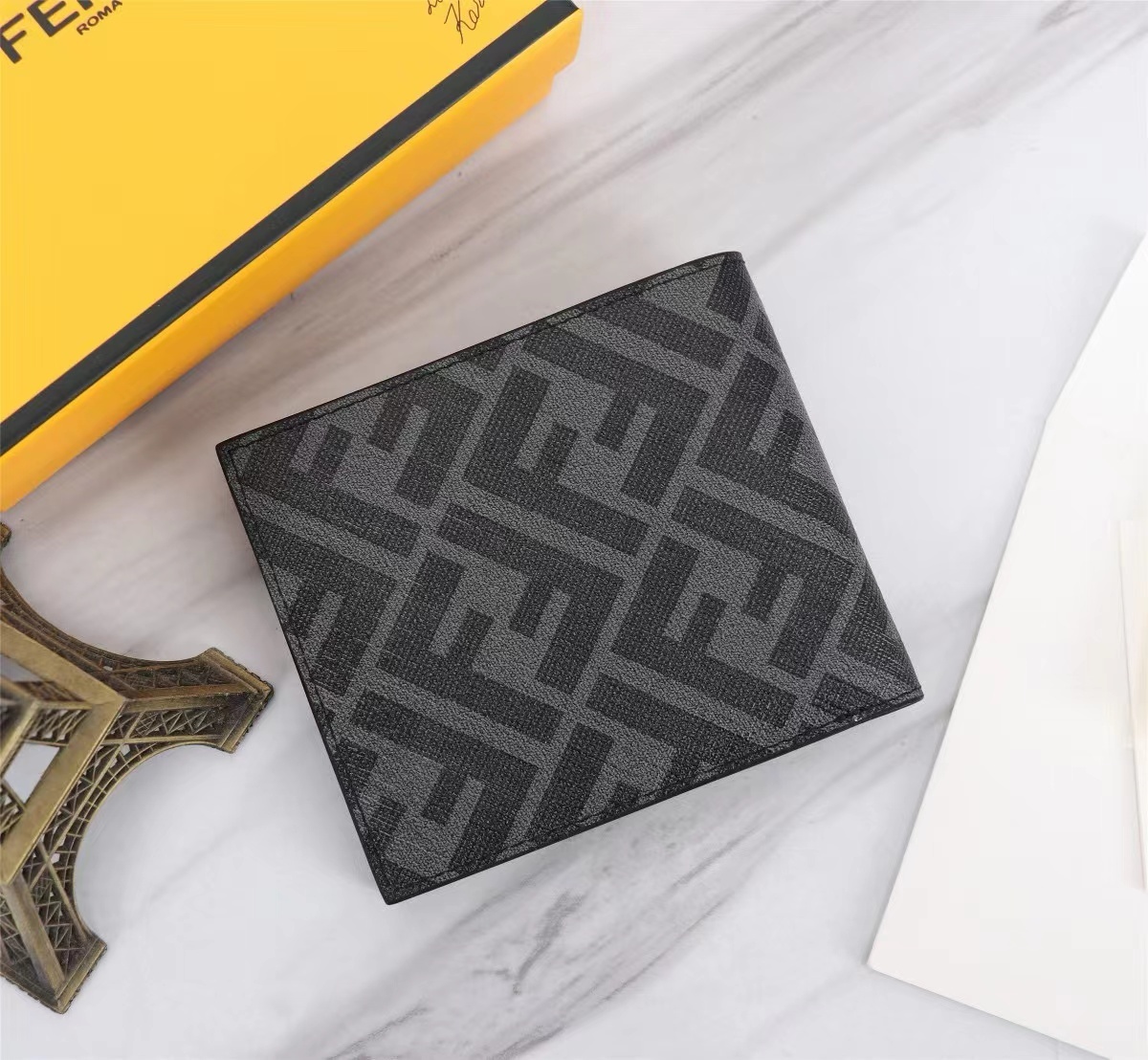 Fendi フェンディ  財布