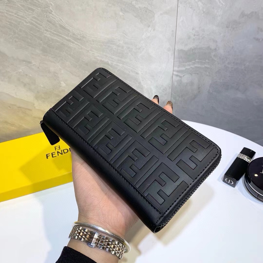 Fendi フェンディ  財布