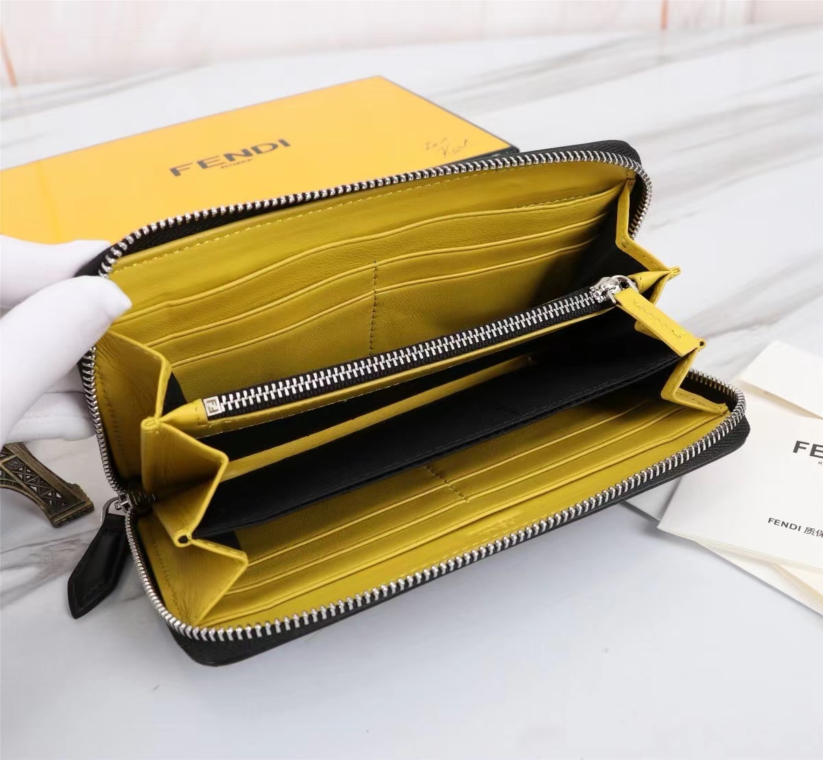 Fendi フェンディ  財布