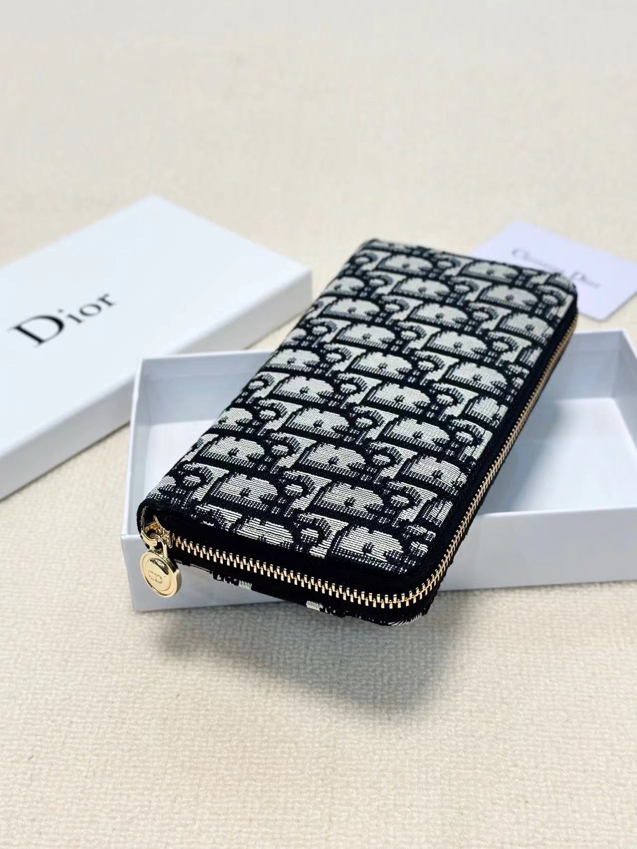 DIOR ディオール  財布