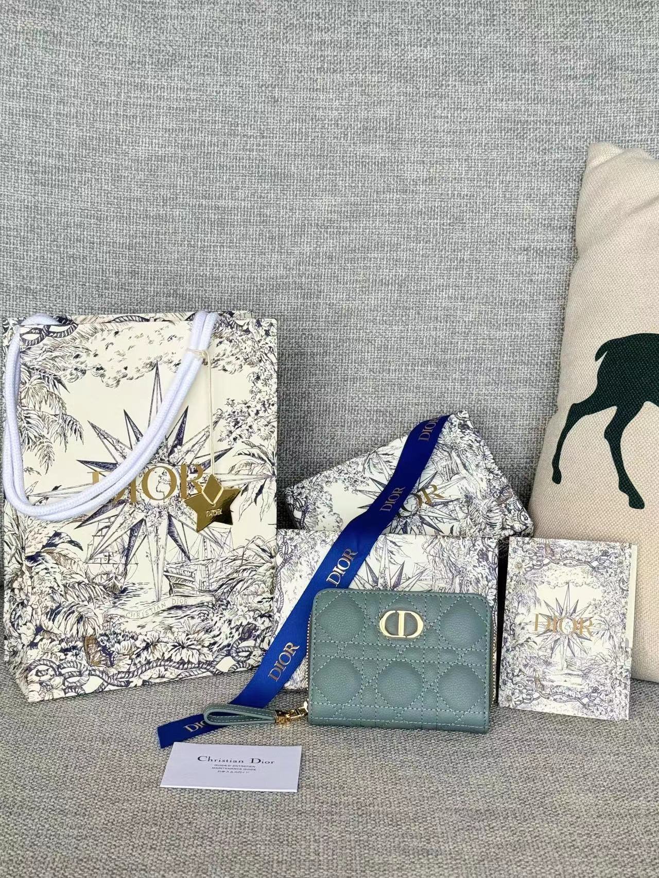 DIOR ディオール  財布