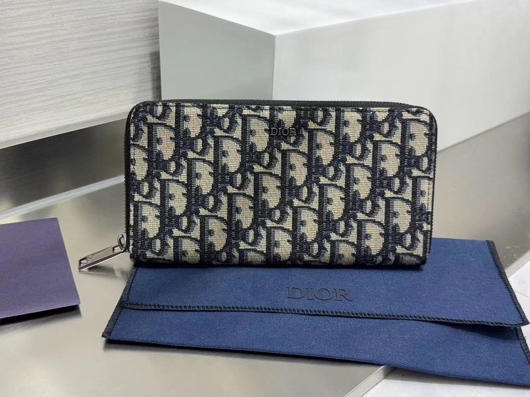 DIOR ディオール  財布